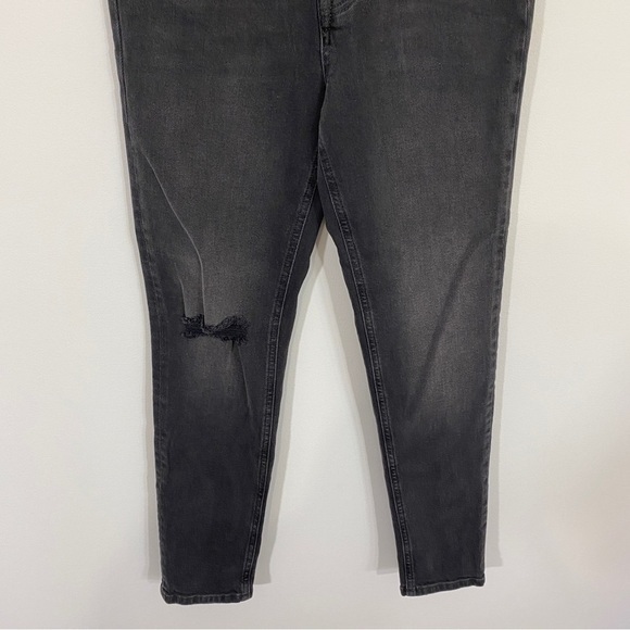 Free People 26 Zuri‎ Black High Rise Distressed Mom Jeans - Picture 6 of 13